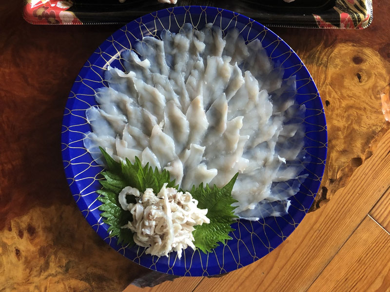 ふぐに人生をかけた“ふぐ親父”が 我が子のごとく育てた“奇跡の5年魚”を販売