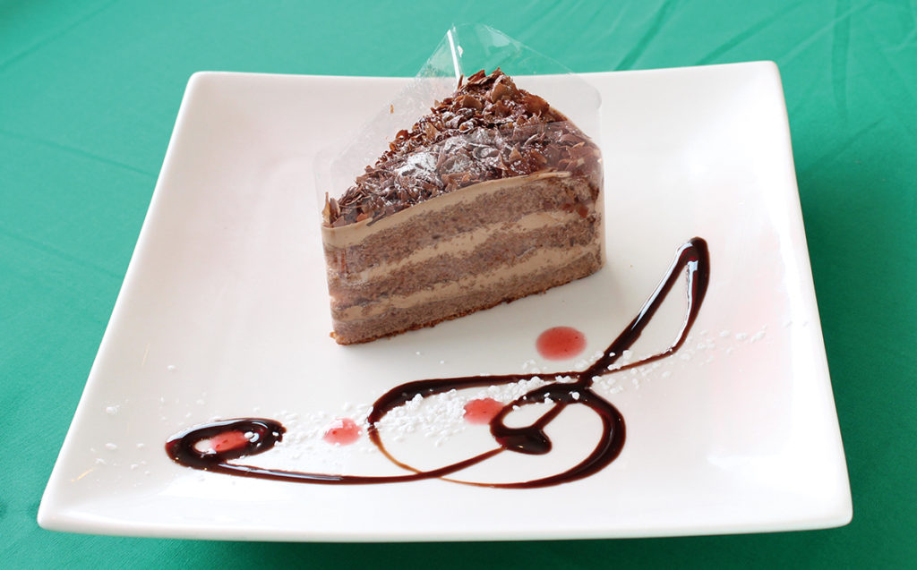 生パスタ＆創作イタリアンでおなじみのトラットリアモモシド