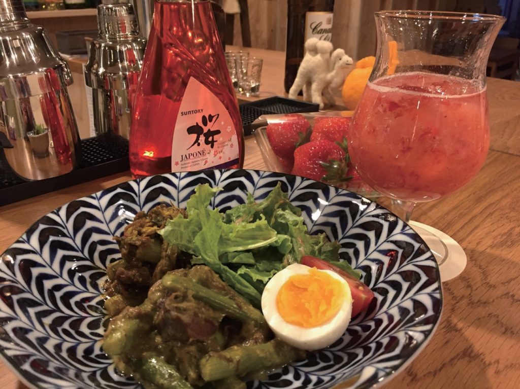 『藤塚町マルシェ』香川県産のフルーツカクテル＆ジビエを堪能