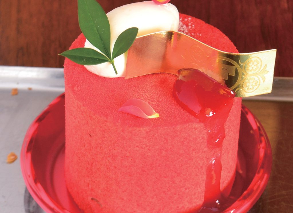 『洋菓子の店　フランセ』丸亀の人気パティスリーで出会う洗練されたルックスのＳｗｅｅｔｓたち