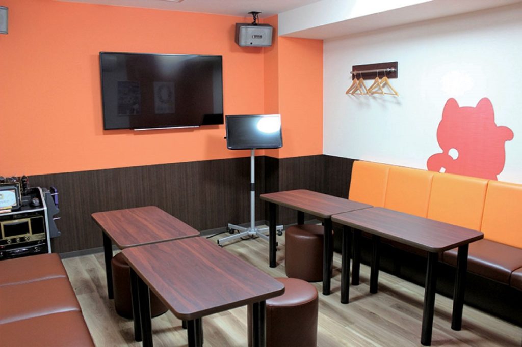 人気カラオケ店が瓦町にオープン！