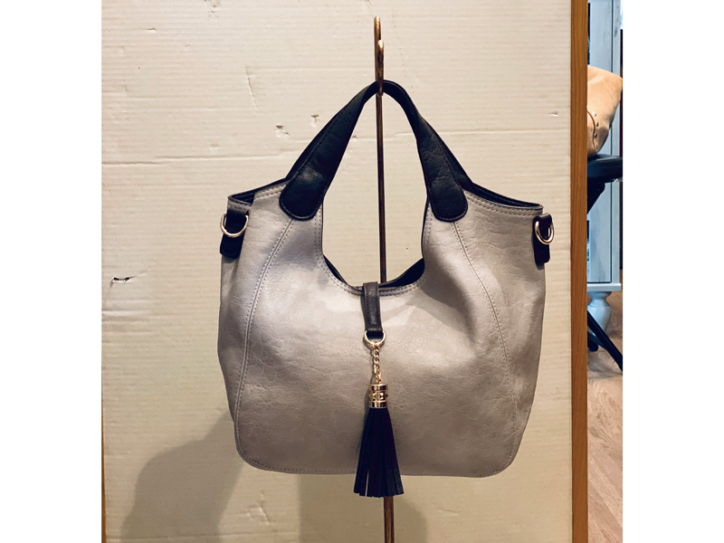 今すぐ着れる！春物アイテムが続々入荷中！