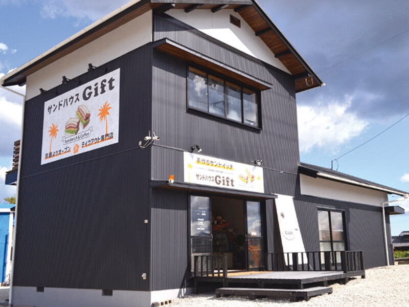 遠方から続々！開店1時間で約500個完売の人気店