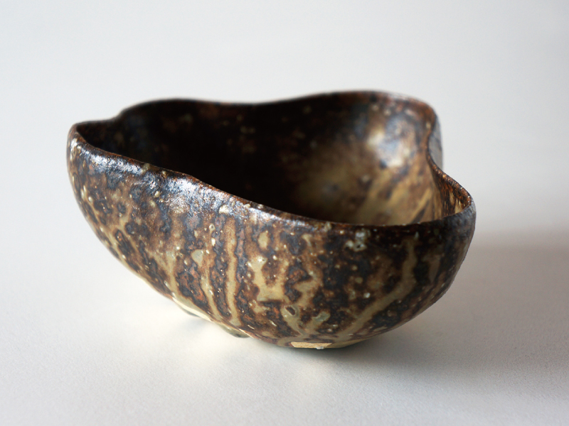 終了しました。7月30日(火)～8月25日(日)『「安達 健」陶展』