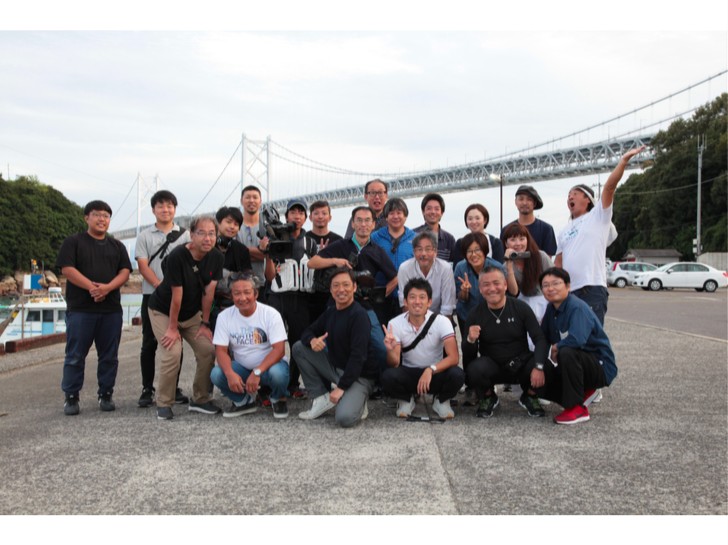 香川照之が体を張って、瀬戸大橋の絶景スポットへナビゲート！