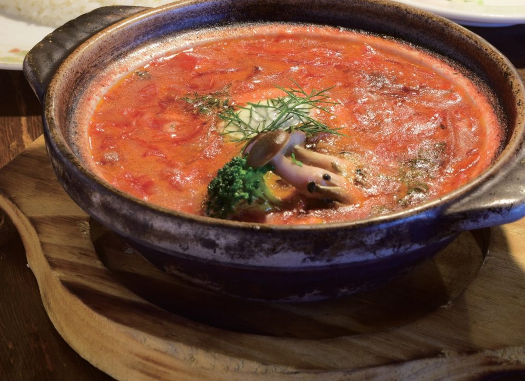 『グリル＆洋食　アガペ』昔懐かしい洋食メニューが揃う『アガペ』セットメニューはシェアにぴったり！