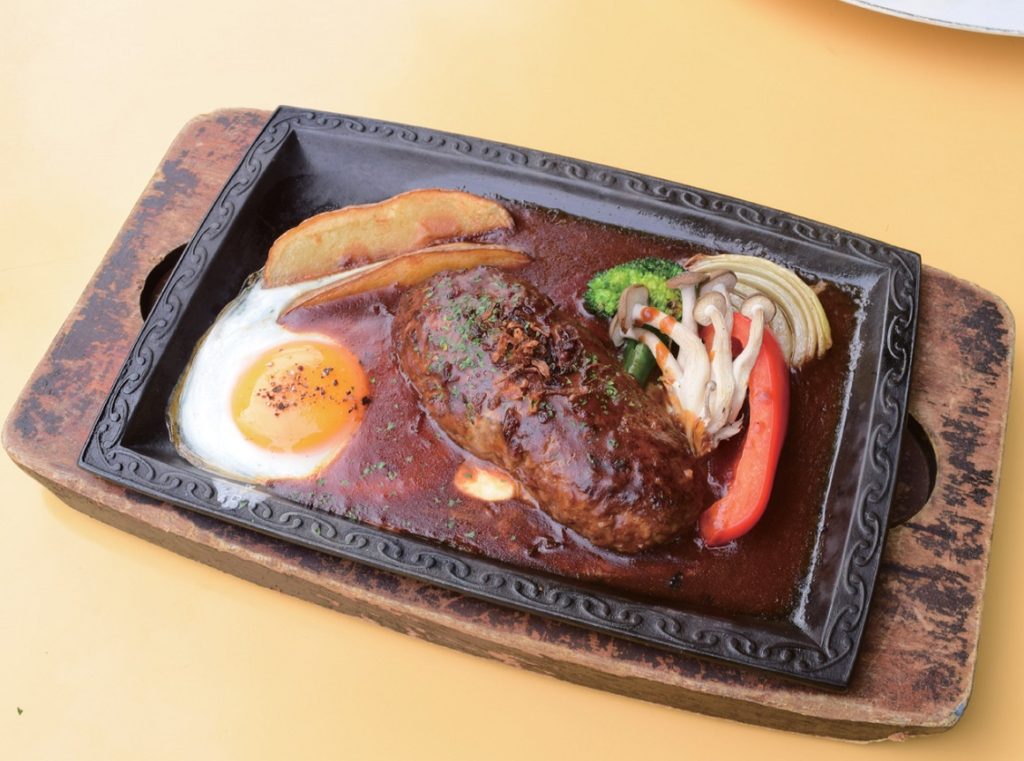 『グリル＆洋食　アガペ』昔懐かしい洋食メニューが揃う『アガペ』セットメニューはシェアにぴったり！