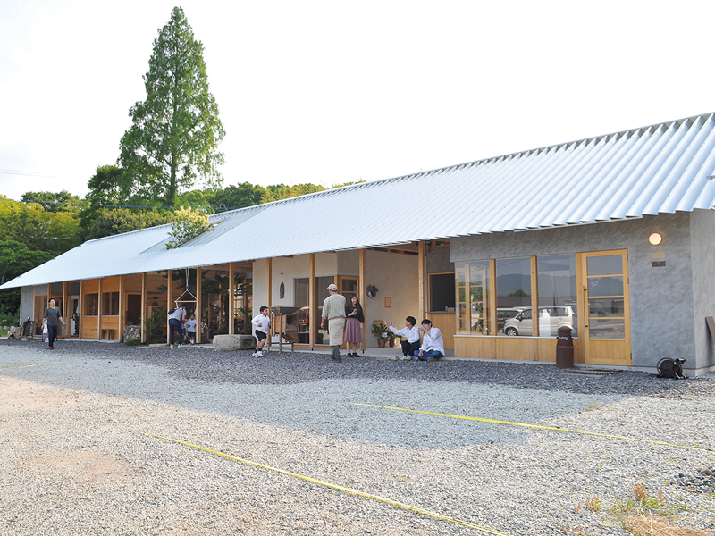 『麦縄の里』のスイーツShopがリニューアル!イートインスペースや限定スイーツが登場