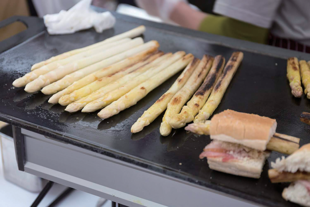 終了しました。4月21日（日）11:30～17:00県産アスパラガスの魅力に触れる 食べて･作って･参加して楽しめる アスパラ尽くしのイベント「アスパラ大騒ぎ2019」