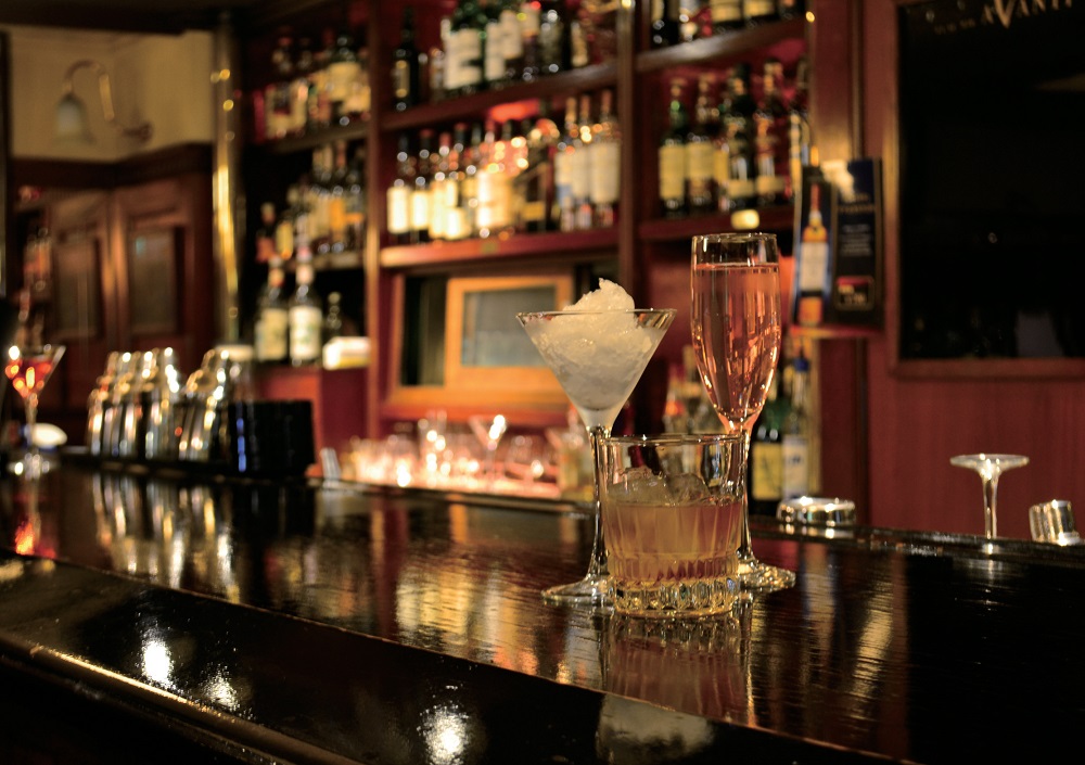 『クラシックバー AVANTI』1日の終わりを過ごす安らぎの場所。心が満たされる至福のひと時を