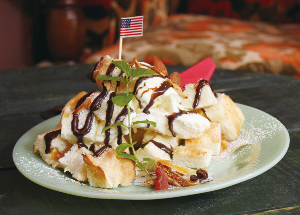 屋島の住宅街に突如現れた緑色のコンテナ！