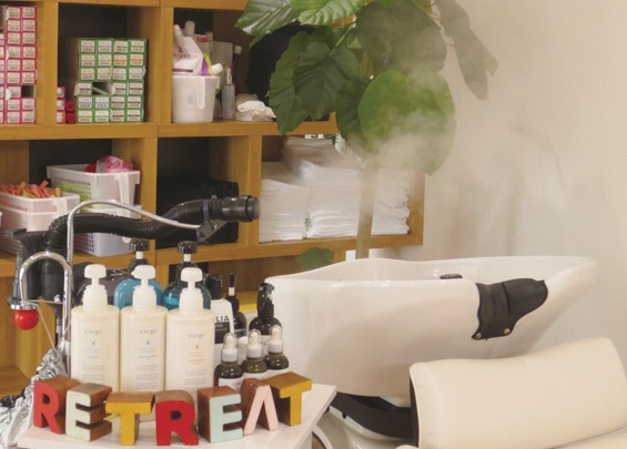 ナチュラルな癒し空間で、艶のある美しい髪に。