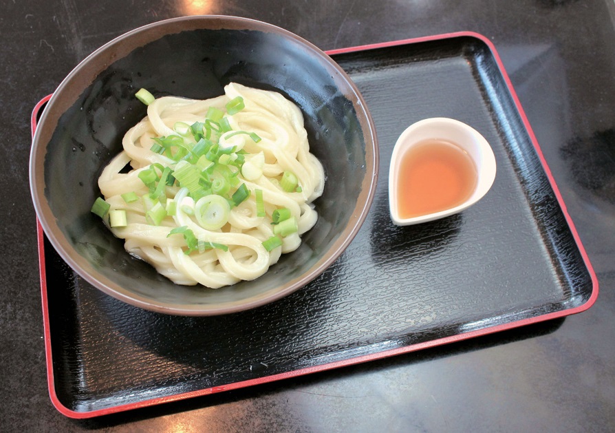 『こだわり手打ちうどん 山』無添加の天然ダシとベストマッチなもっちりコシのある手打ち太麺