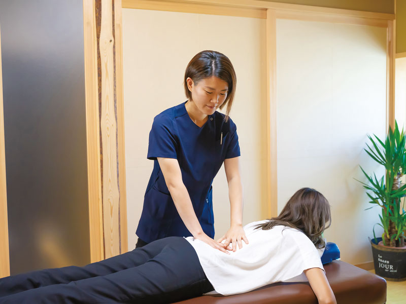 女性のための完全予約制のプライベート空間。 土日も営業しているので、気軽にご相談を！！