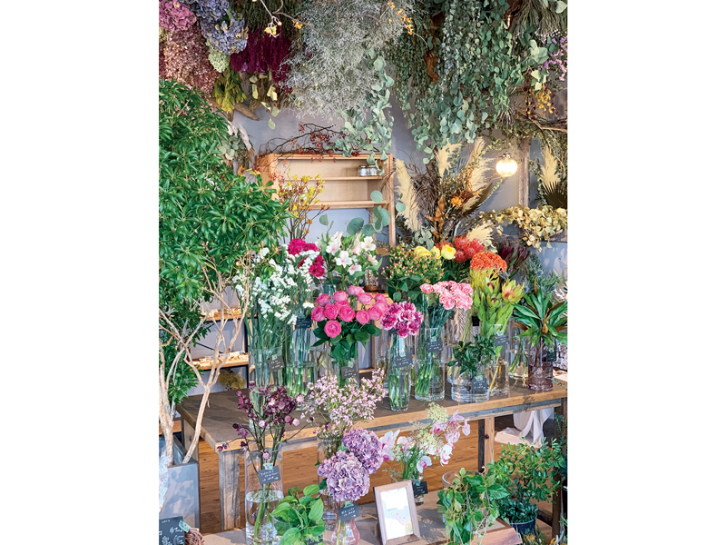 ふらりと気軽に立ち寄りたい日常に寄り添うおしゃれなお花屋さん