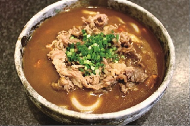 『手打ちうどん　鶴丸』絶大な人気を誇る夜遅うどんの定番店