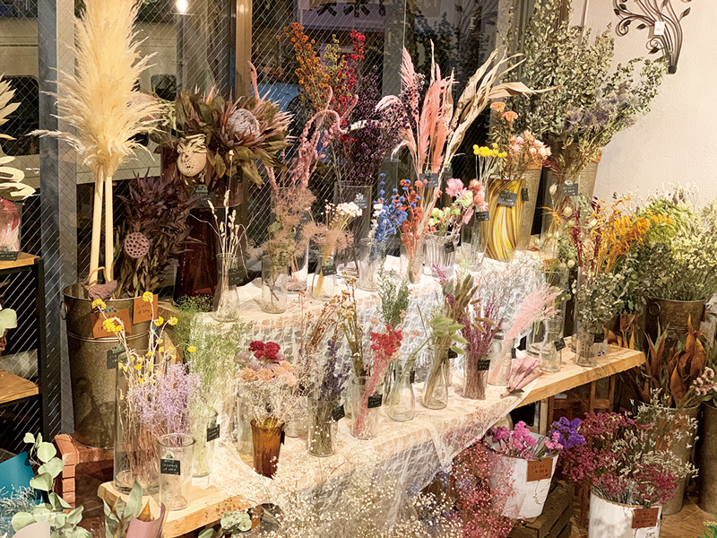 ふらりと気軽に立ち寄りたい日常に寄り添うおしゃれなお花屋さん