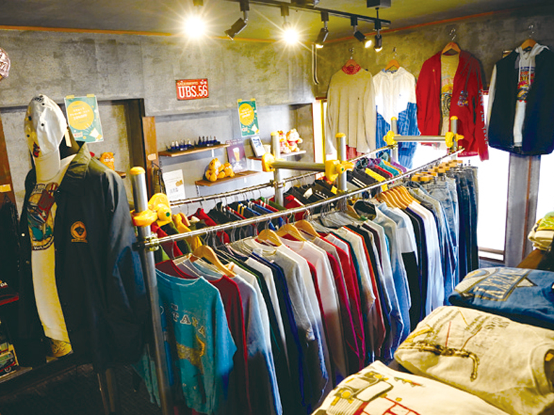 『古着屋 タクラミ商店』街歩きが楽しくなるアメリカ古着を販売【香川県高松市藤塚町】