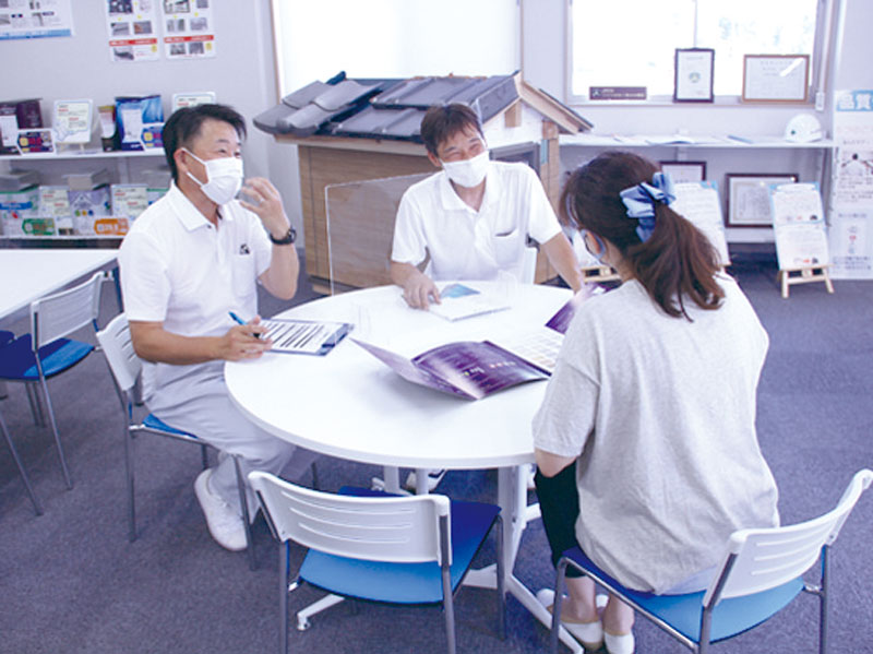 豊富な施工実績と地域密着 『確かな技術力と信頼』でお住まいを守ります。