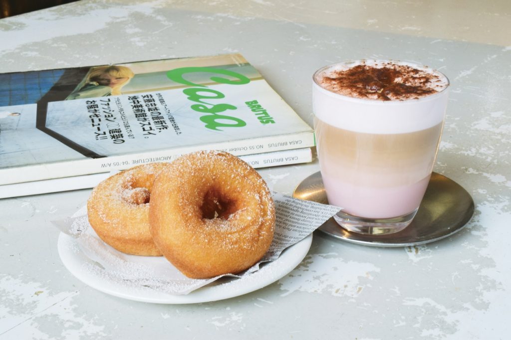 『umie』海の見えるカフェで楽しむ本の世界♪ゆっくりと穏やかなひと時を