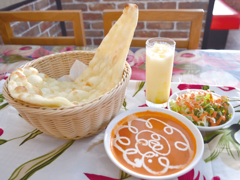 ランチはナン・ライスおかわり自由