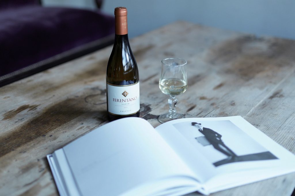 感度を刺激するアートブックに囲まれて自分らしい過ごし方が叶う場所