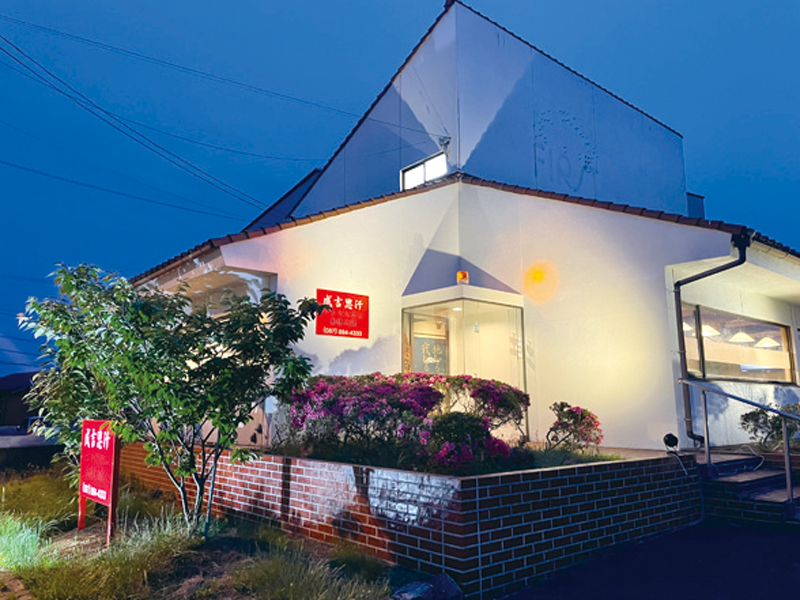 『成吉思汗』ラム肉好きも薬膳火鍋ファンも大満足の一軒！【香川県高松市川島本町】