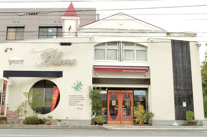 長く地元に愛される老舗パティスリー良質な素材を使った絶品スイーツをここで