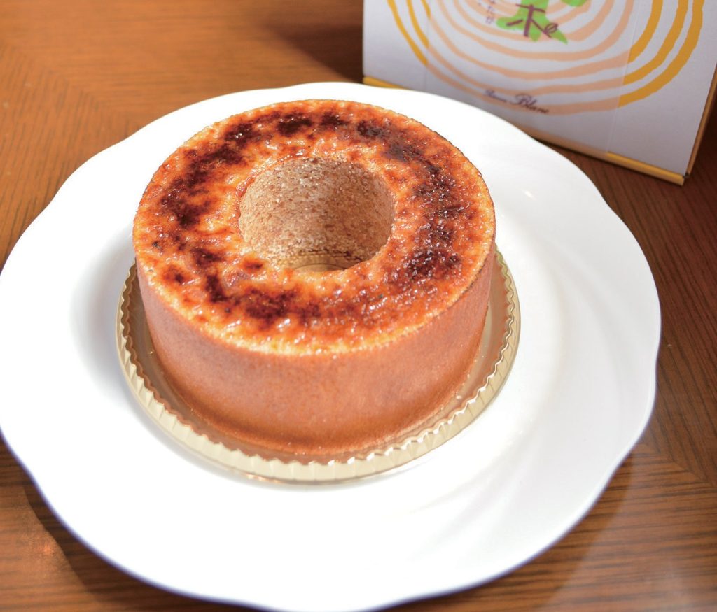 長く地元に愛される老舗パティスリー良質な素材を使った絶品スイーツをここで