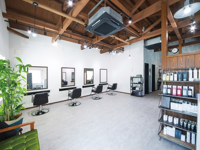 高いクオリティに安心料金のサロン