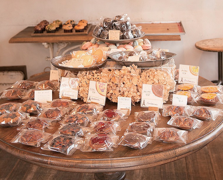 素材にこだわった焼菓子との美味しい出会いを楽しんで