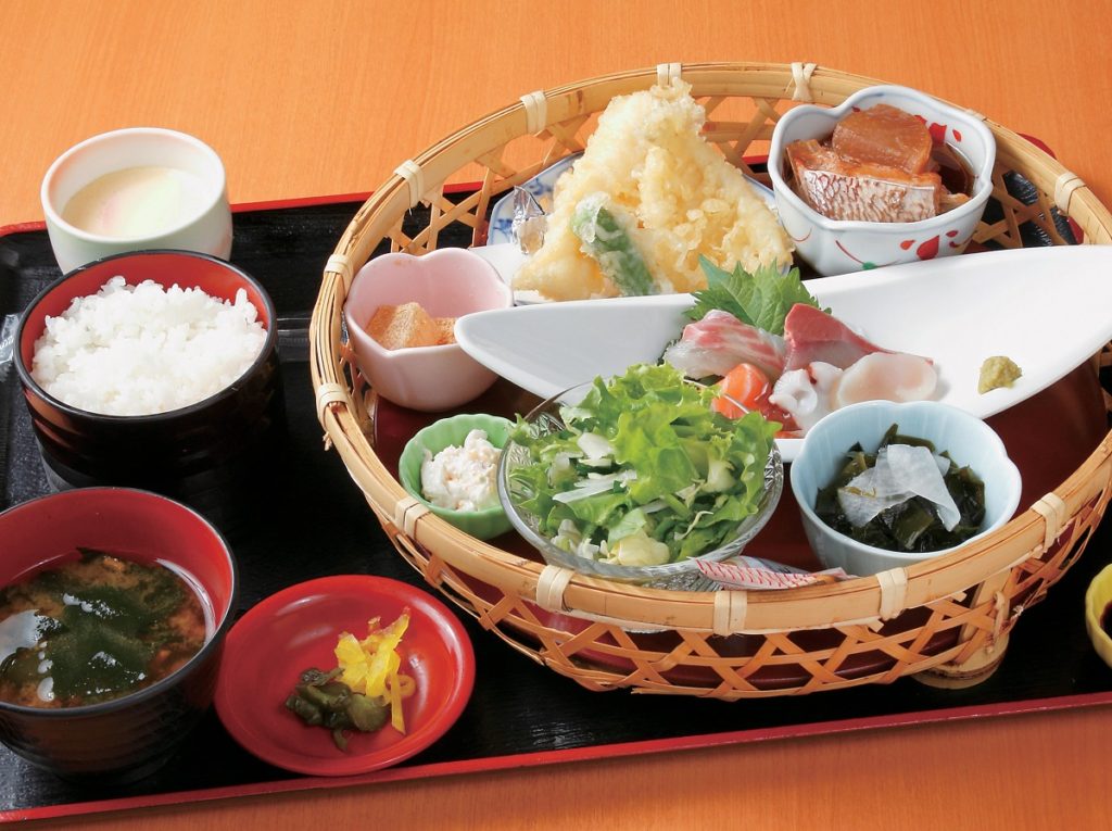 『回転寿司 ここも 春日店』本当に美味しいお寿司が 食べたいときに重宝する一軒