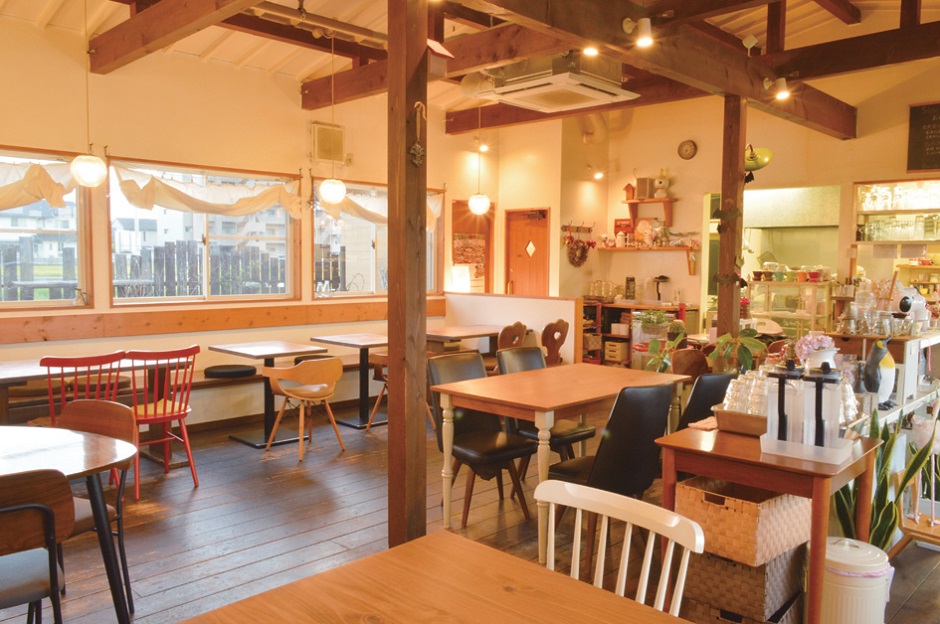 『ｓｌｏｗ　ｃａｆｅ』キャラメル好き必見！！手間暇かけて作られた絶品パフェ