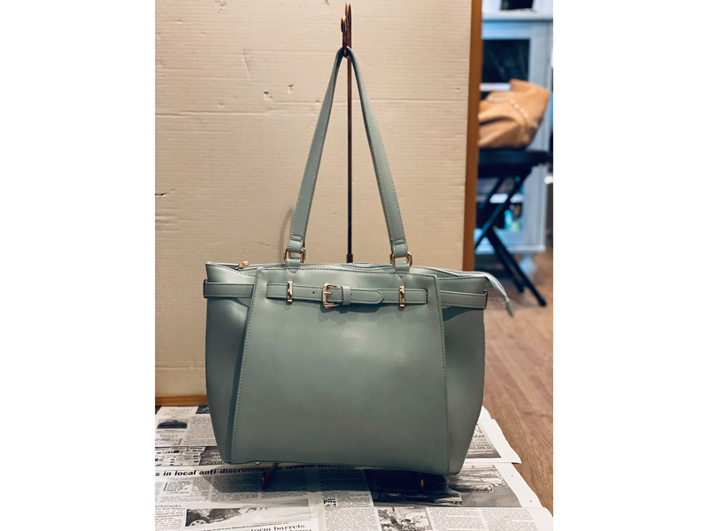 今すぐ着れる！春物アイテムが続々入荷中！