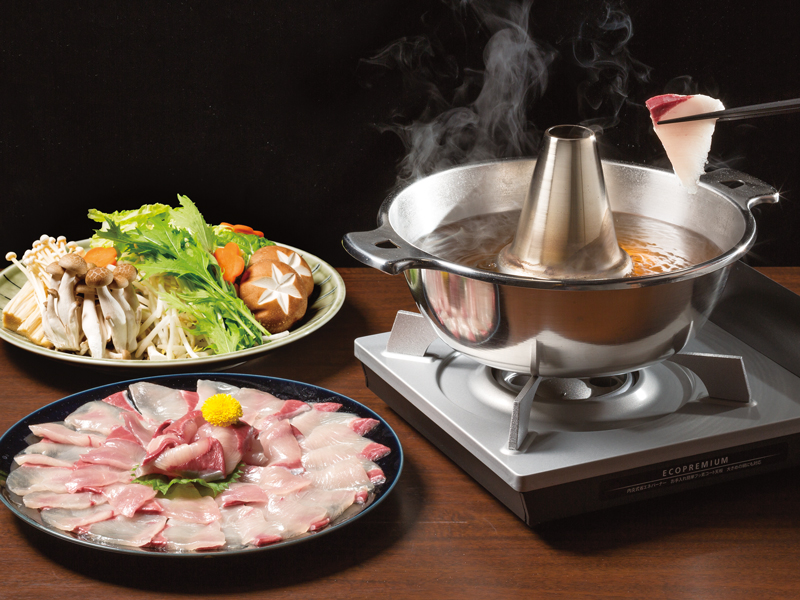 鮮度にこだわった地元の食材と美味しいお酒を自慢のコースで!!