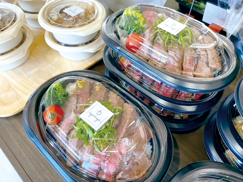 オシャレな「サラダ」や「スープ」も登場！