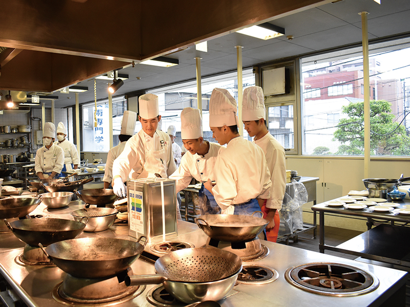 県産食材を使った中国料理を考案！次世代へと継承する「中国料理コンクール」