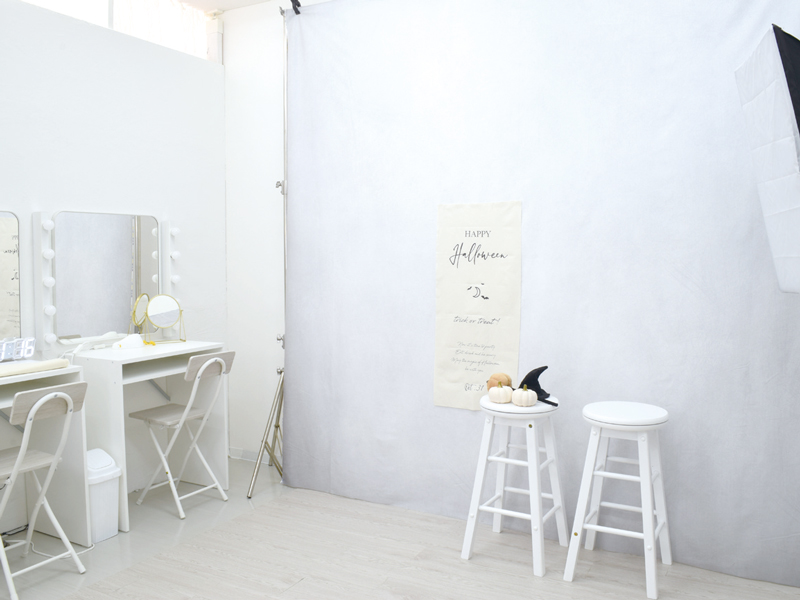 “次世代の自撮り！”韓国雑貨も扱うセルフフォトスタジオ