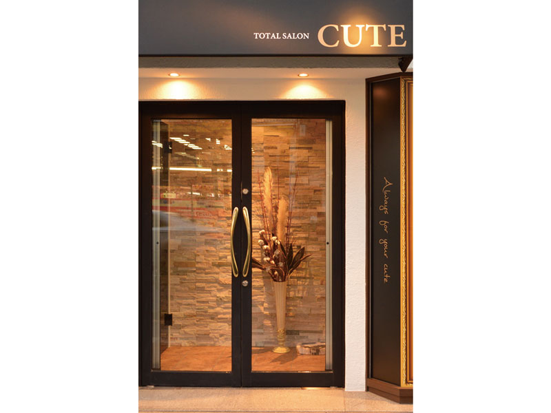 非日常が味わえる完全個室の空間へと全面改装！