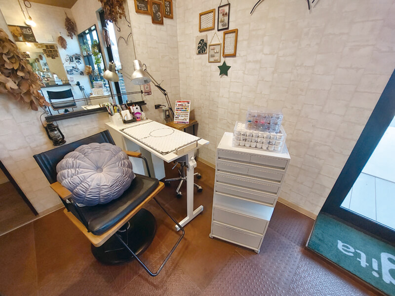 シンプルデザインが得意なサロン