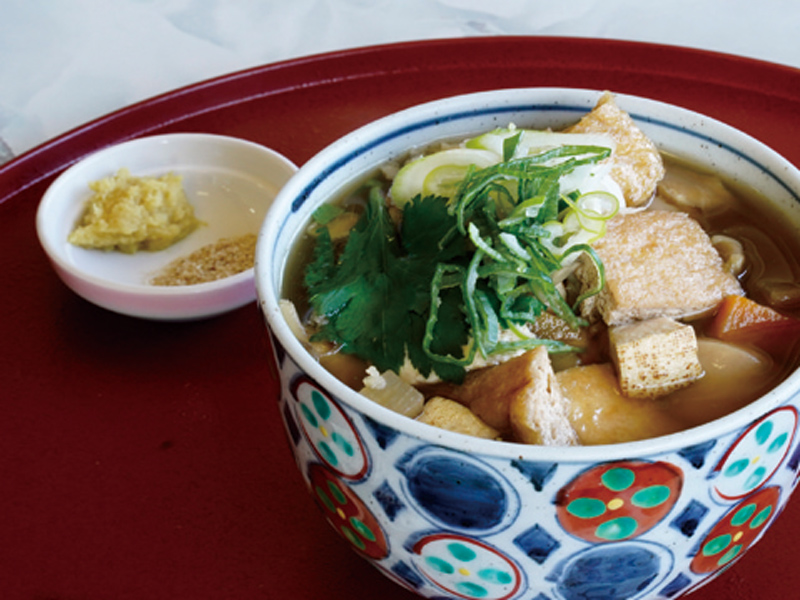 四季折々の自然を眺めながら味わう本格手打ちうどん