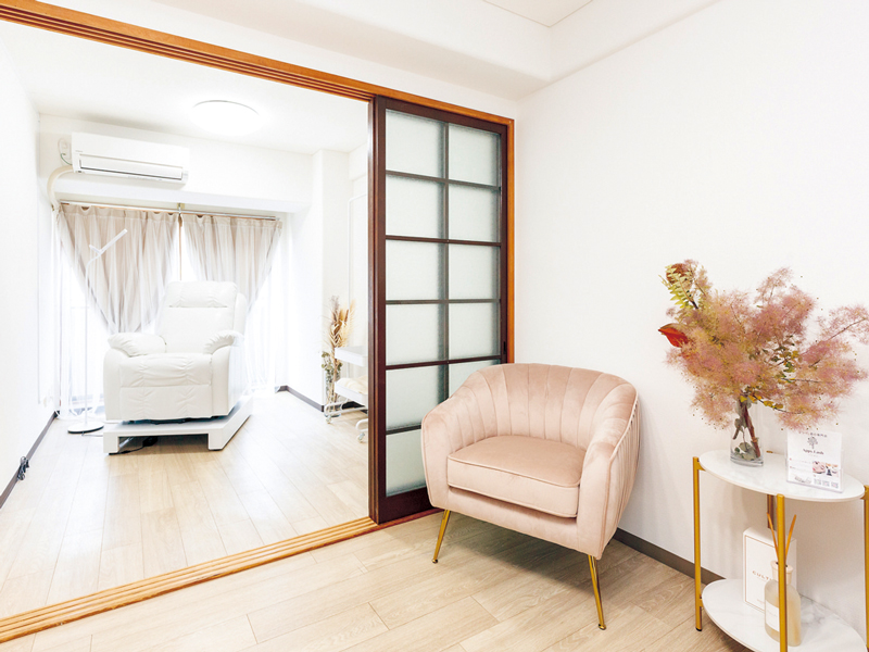 ナチュラルで綺麗な眉＆まつ毛の垢抜けデザインが得意