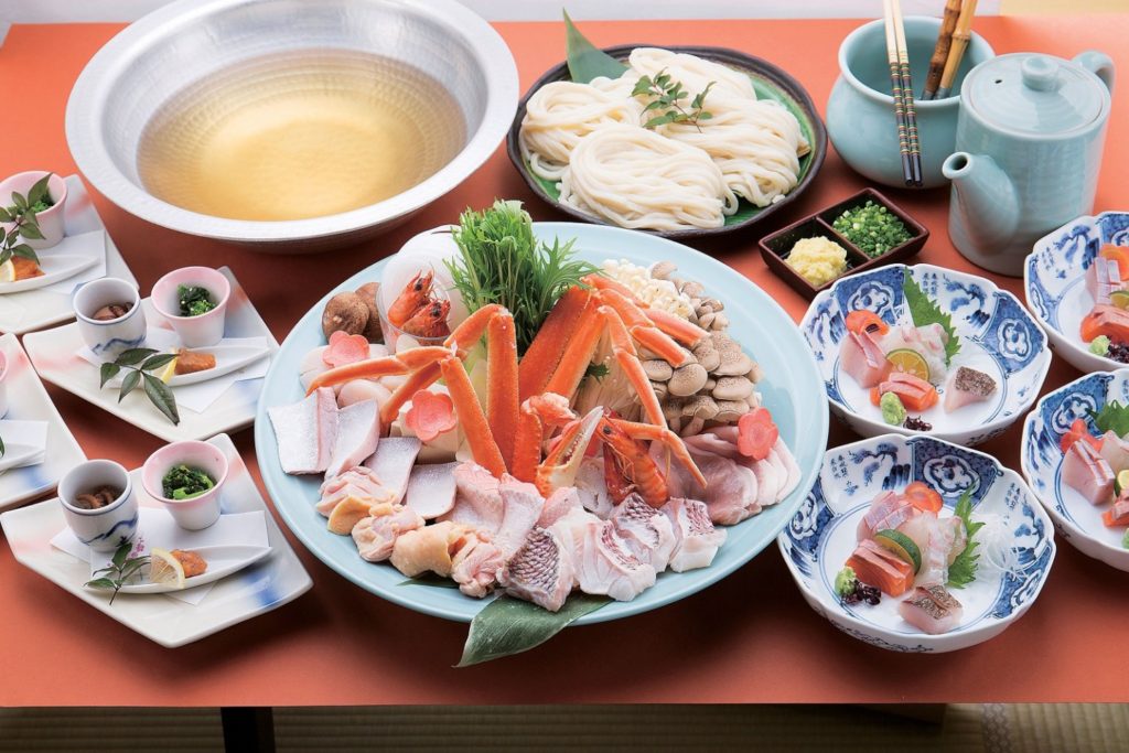 『うどん匠 郷屋敷 サンポート高松店』郷屋敷の格とともに味わう季節感溢れる讃岐のうどんすき