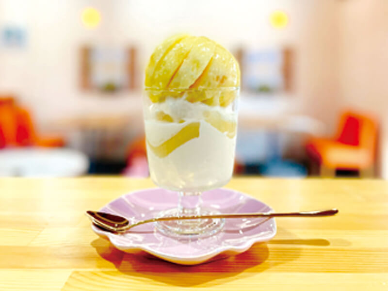 愛犬と一緒に美味しいサンドとスイーツを