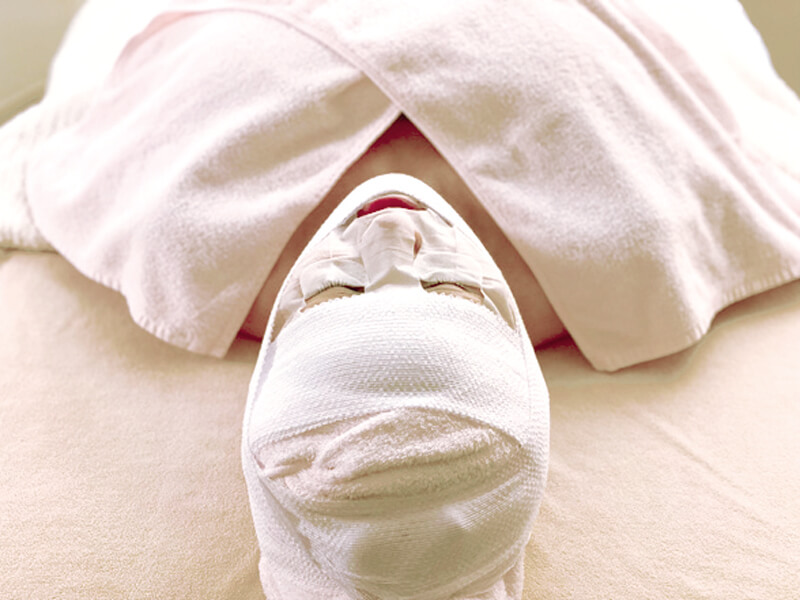 頭の中を洗ったかのような爽快感を感じられる施術！整形級の小顔調整！