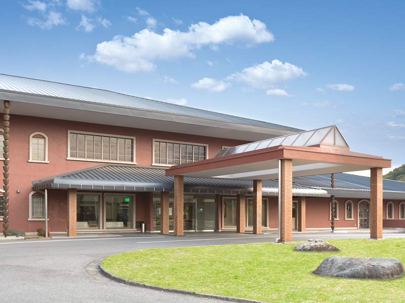 『屋島カントリークラブ』FRMRやNEW ERAなど、注目ブランドのゴルフアパレルを豊富にラインナップ！【香川県高松市牟礼町大町】