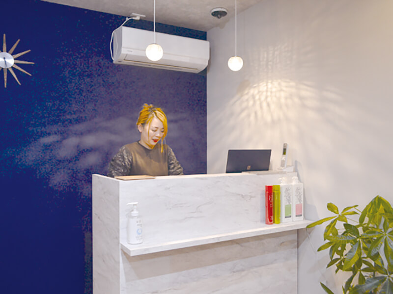 こだわりの落ち着く空間であなたに似合うヘアを提案