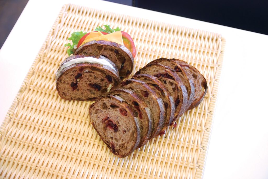 『ベーカリー　プティ・ポン』ハード系もソフト系も取り揃え安心安全にこだわる手作りの味