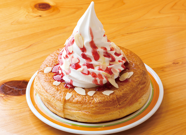 『コメダ珈琲店　さぬき高松今里店』季節限定メニュー シロノワール ロイヤルピーチ登場！