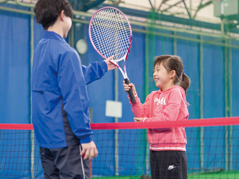 動いて学び、遊んで成長。テニスと体操の両方が楽しめるキッズスクールで未来を輝かせよう！